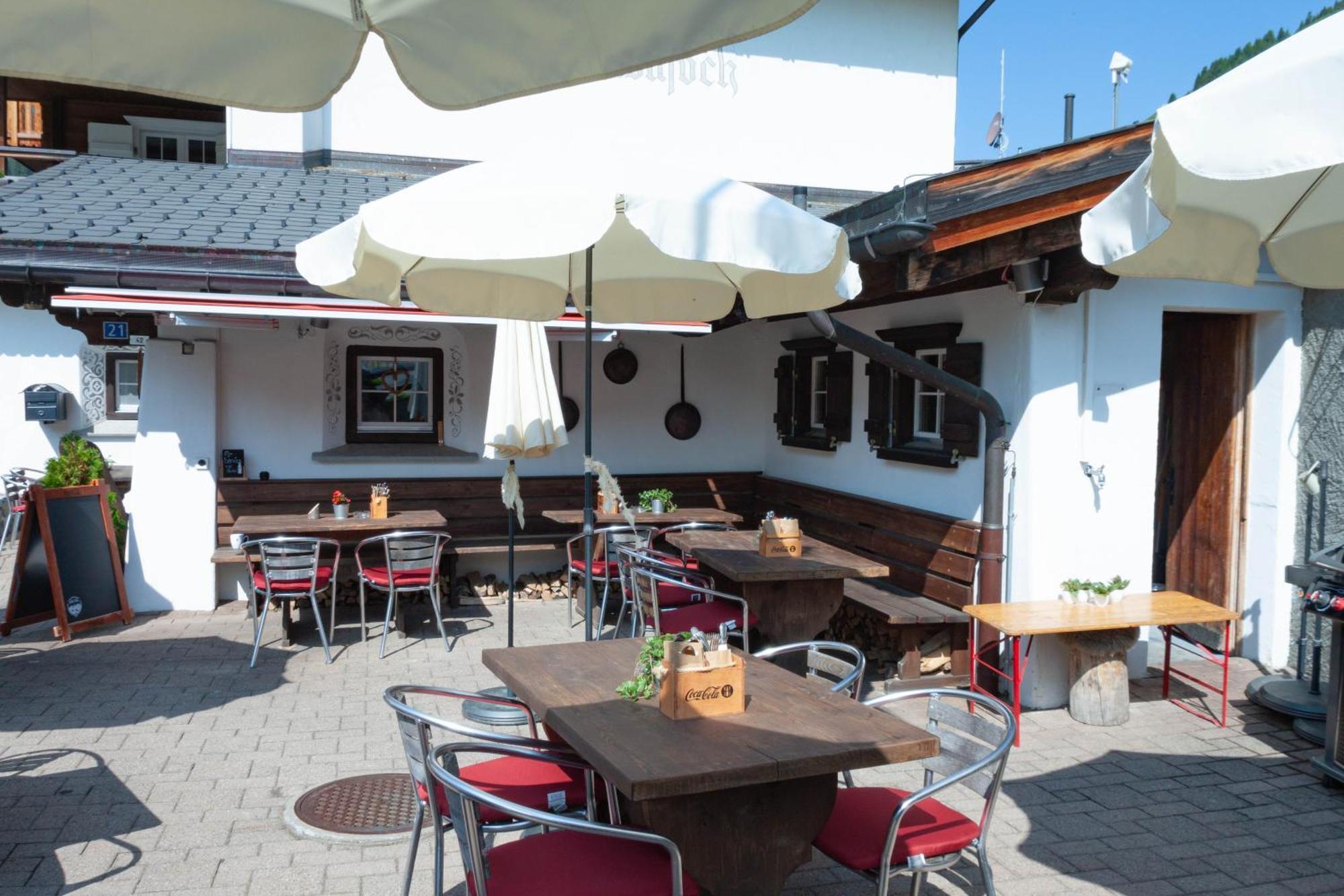 Hotel Madrisajoch Санкт-Антёниен Экстерьер фото